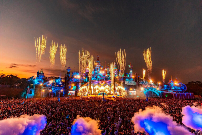 Tomorrowland Brasil: momento real 1
